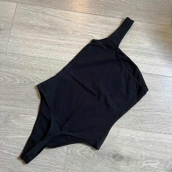 TNA 90s Laguna Bodysuit in Black - Picture 3 of 5